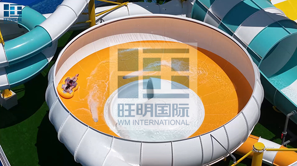 水上游乐设备